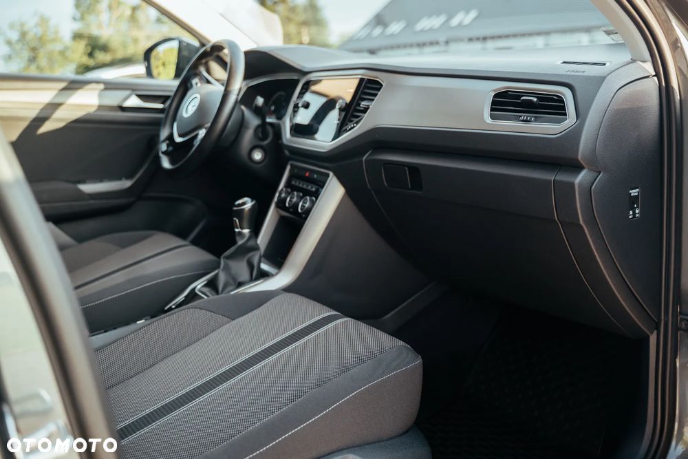 Volkswagen T-Roc ver-1-5-tsi-gpf-act-advance - 19