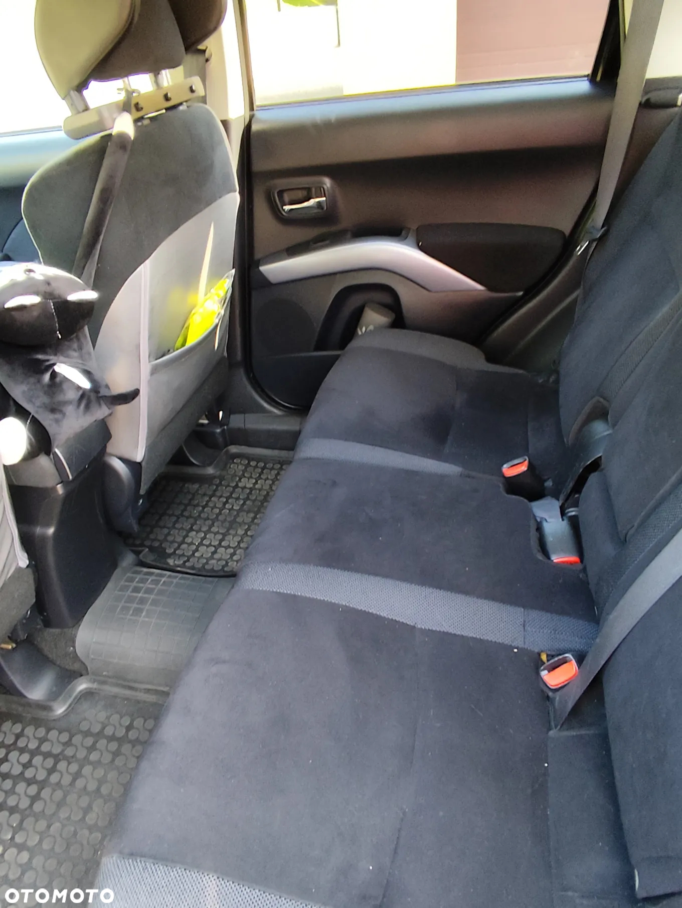 Mitsubishi Outlander 2.4 Invite 2WD - 8