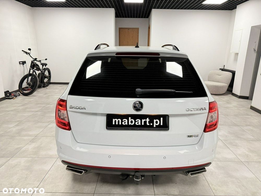 Skoda Octavia 2.0 TDI RS Challenge DSG - 4