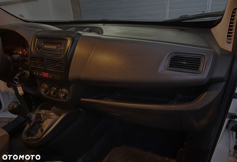Fiat Doblo Przedłużony - 16
