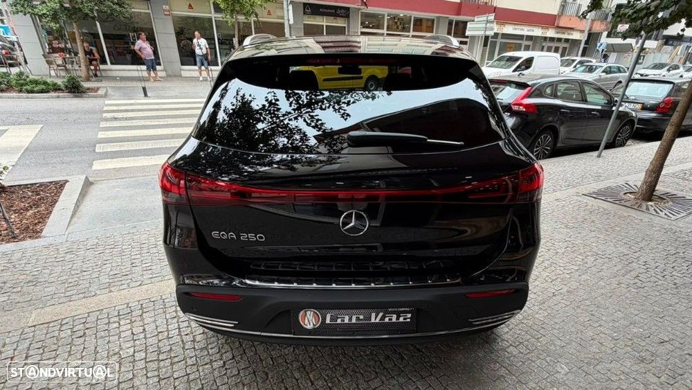 Mercedes-Benz EQA 250 Progressive — fotografia 5