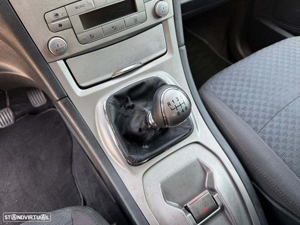 Ford Galaxy 1.8 TDCi Titanium - 23