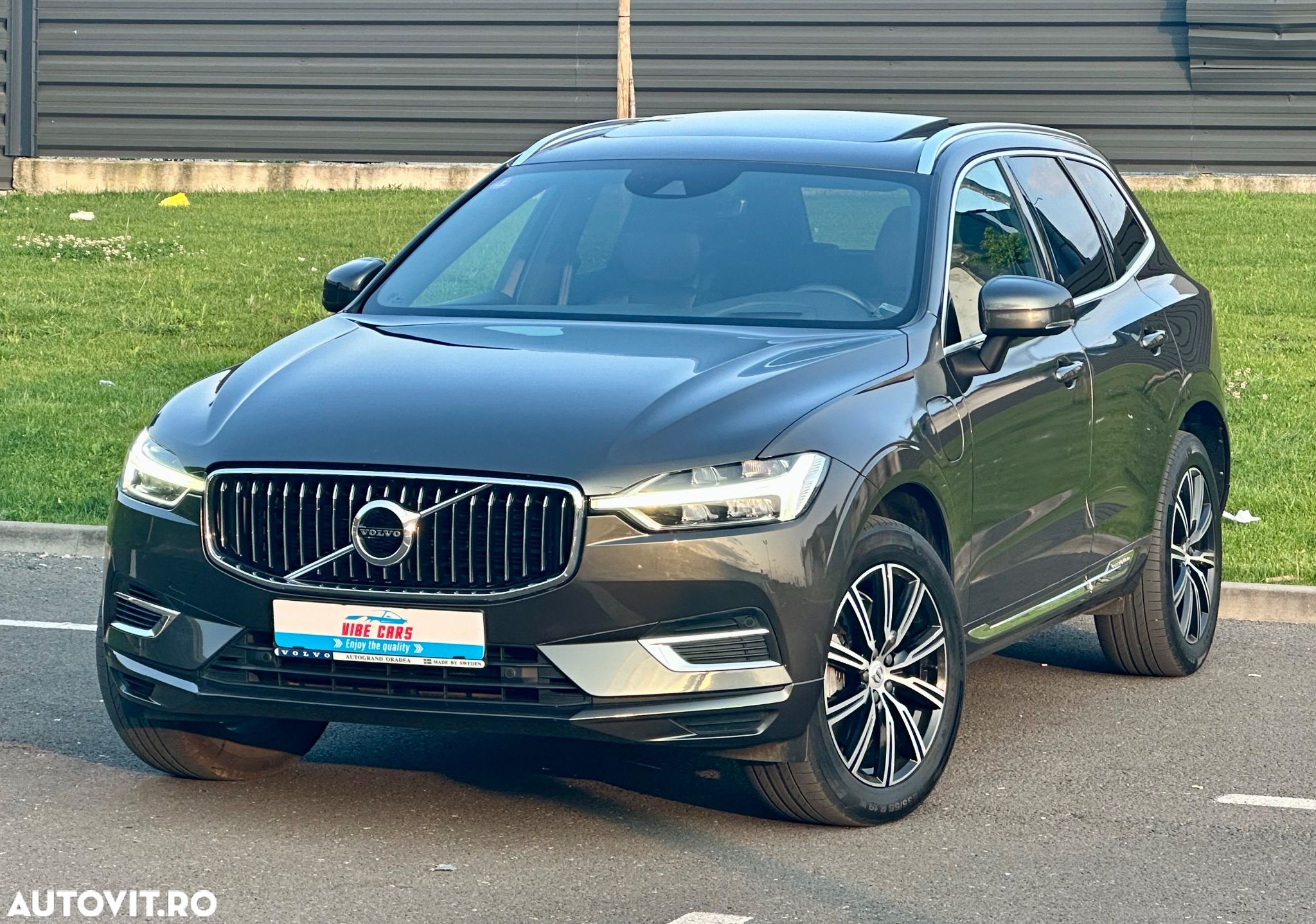 Volvo XC 60 T8 AWD Recharge Geartronic Inscription - 1