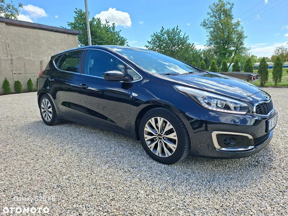 Kia Ceed 1.6 GDI Platinum Edition - 25