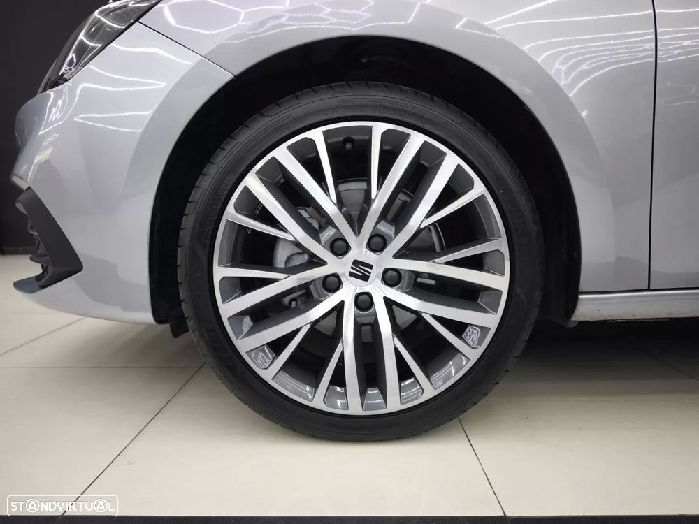 SEAT Leon 1.5 eTSI ACT OPF DSG Xcellence - 18