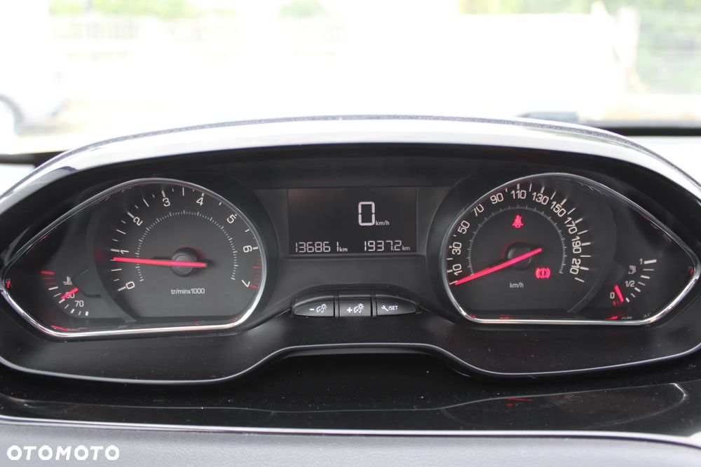 Peugeot 208 PureTech 82 Active - 24