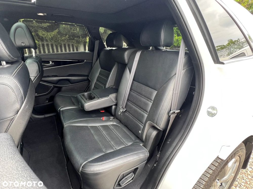 Kia Sorento - 30