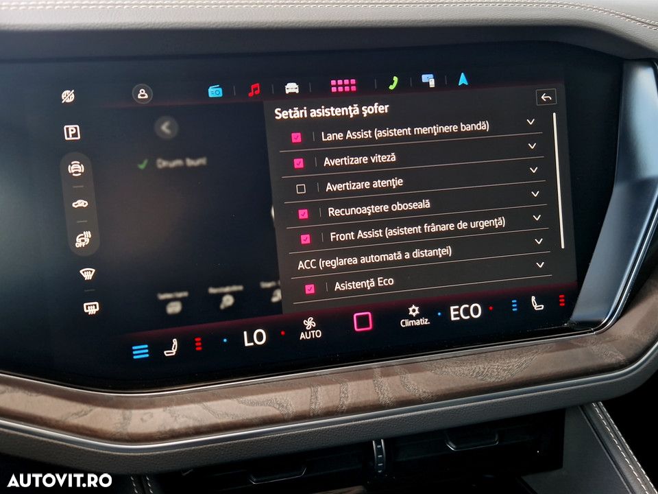 Volkswagen Touareg V6 TDI Elegance - 23