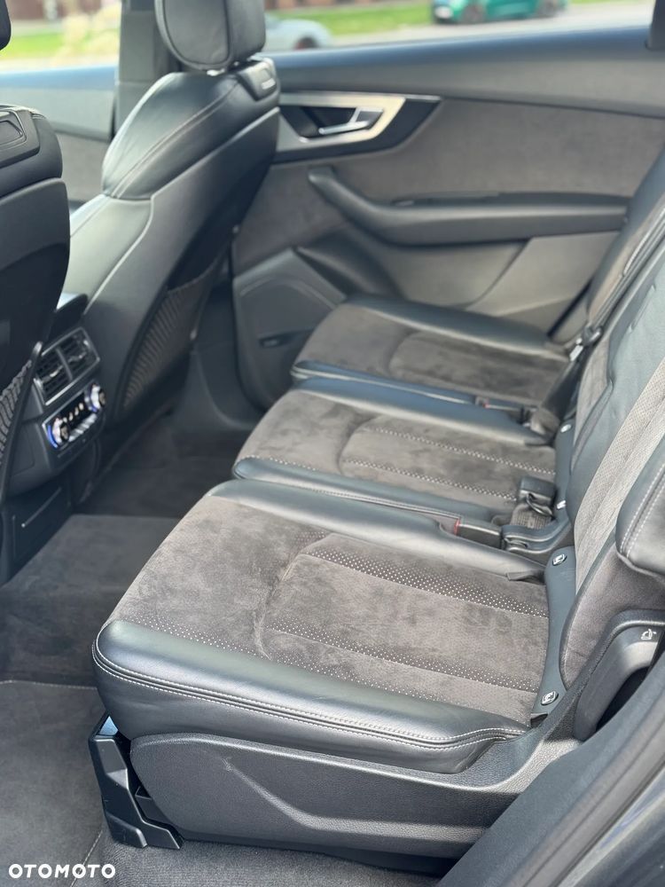 Audi Q7 - 21