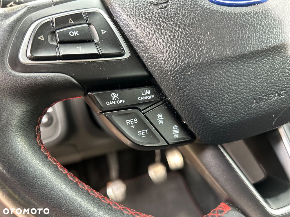 Ford Kuga 2.0 TDCi 4x4 ST-Line - 15