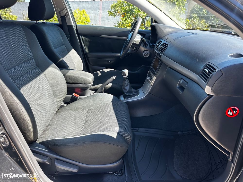 Toyota Avensis SW 2.0 D-4D Sp+EP+GPS - 26