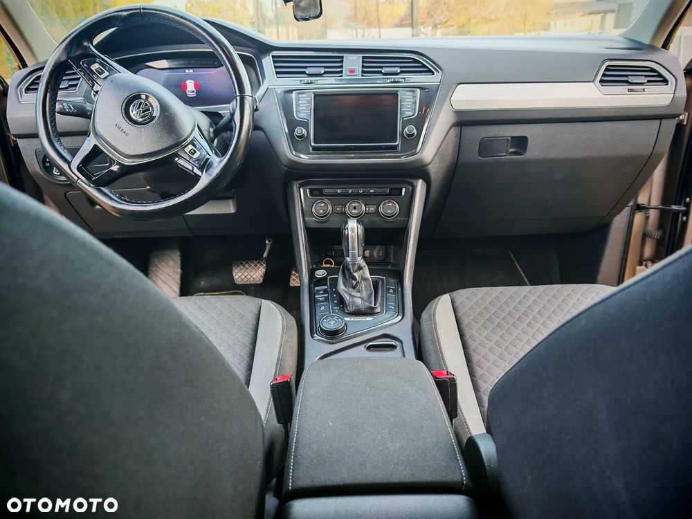 Volkswagen Tiguan - 18