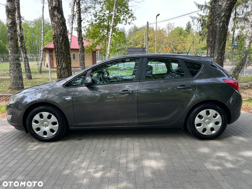 Opel Astra - 37