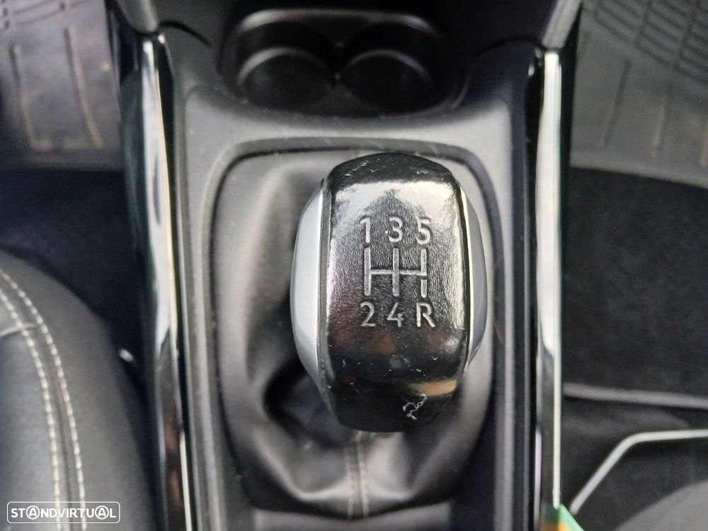 Peugeot 2008 1.5 BlueHDi Active - 29