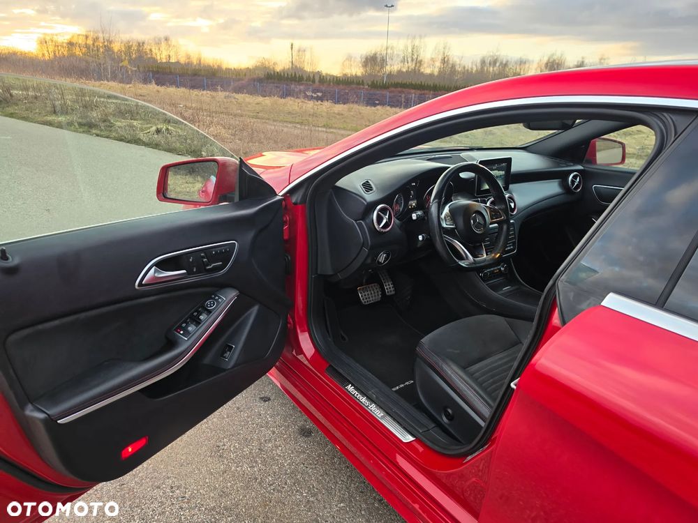 Mercedes-Benz CLA 200 (CDI) d 7G-DCT AMG Line - 22