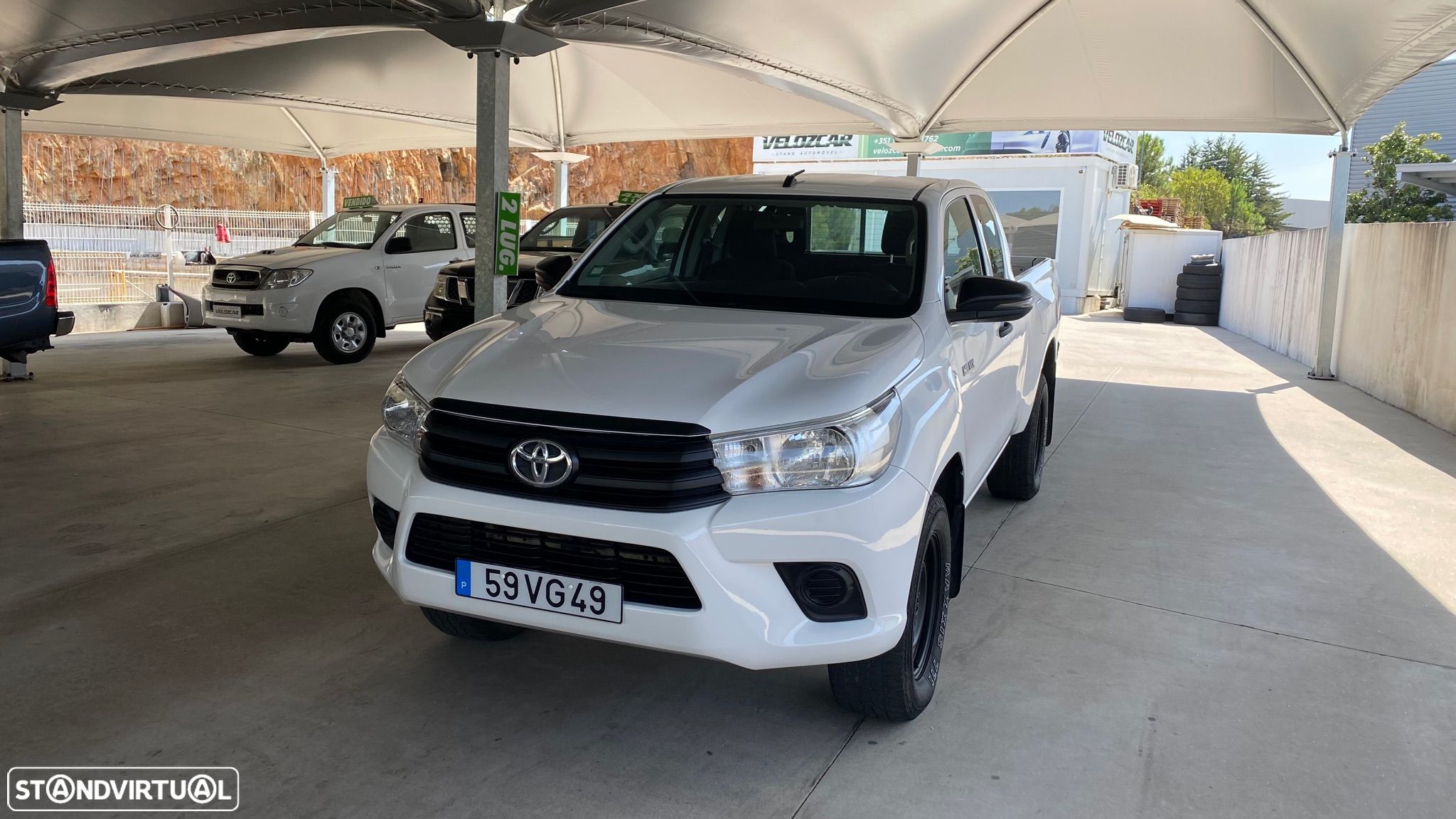 Toyota Hilux 2.4 D-4D 4WD CE Trial - 1