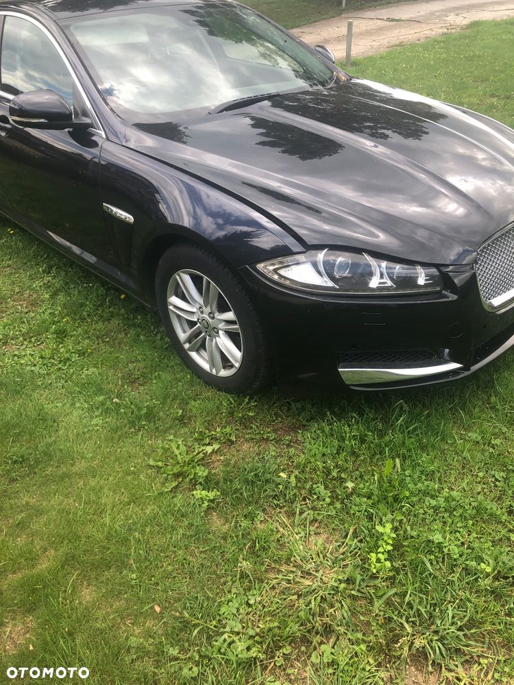 Jaguar XF 2.2 D - 2