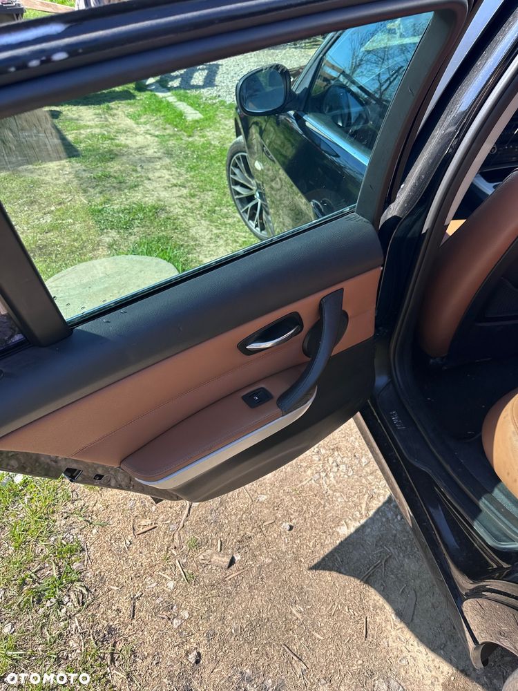 BMW Seria 3 320d DPF - 9