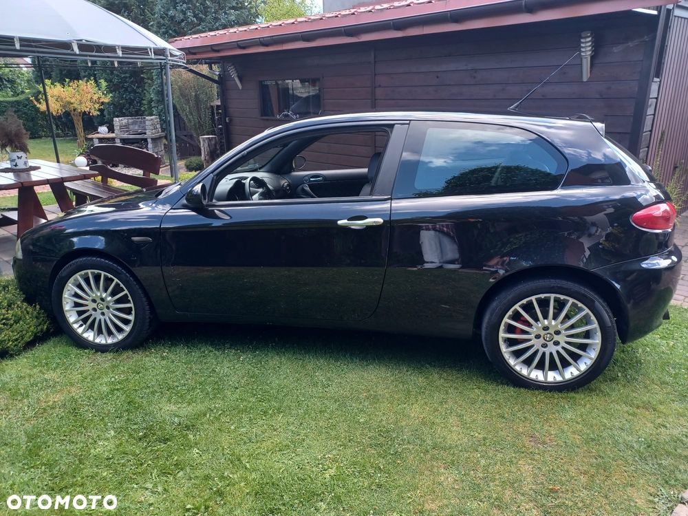 Alfa Romeo 147 1.6 Twin Spark Black Line - 6