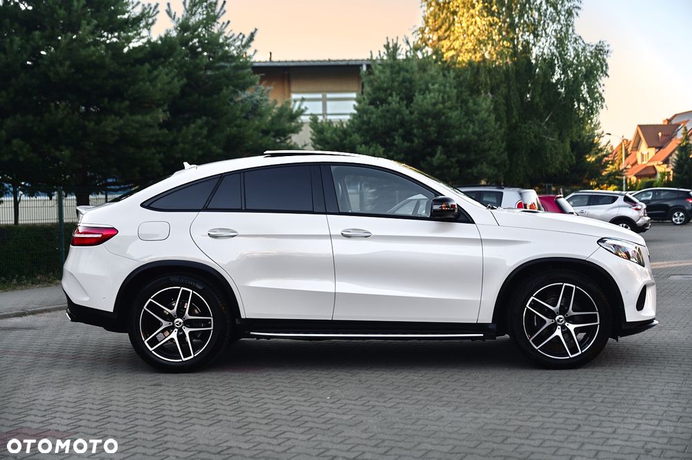 Mercedes-Benz GLE - 12