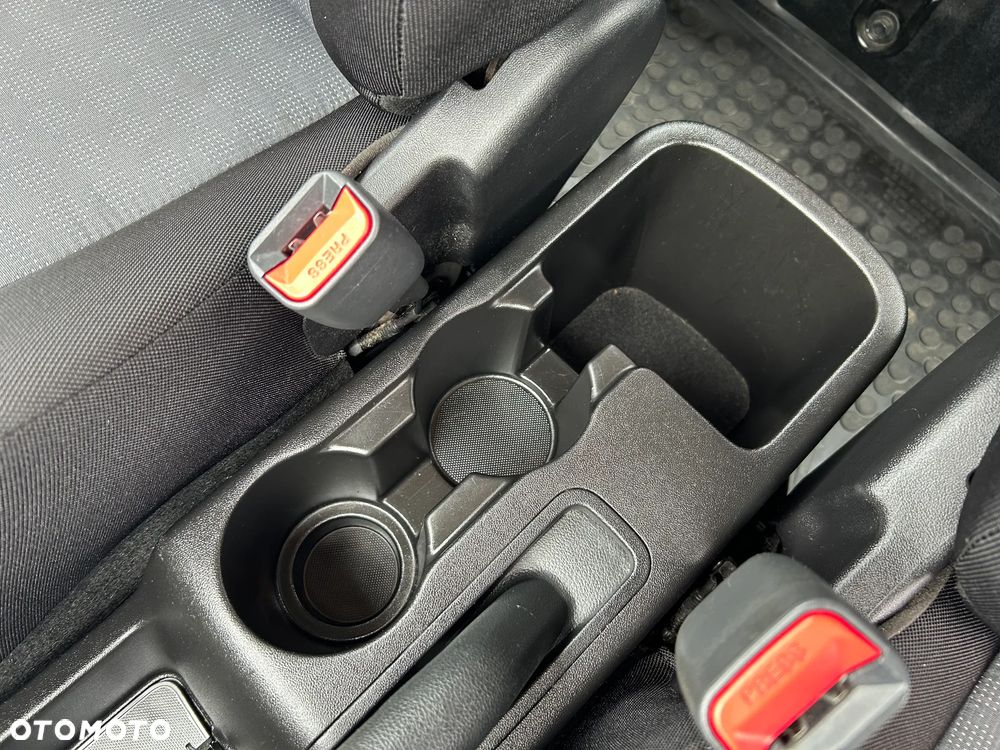 Kia Venga 1.4 M - 16