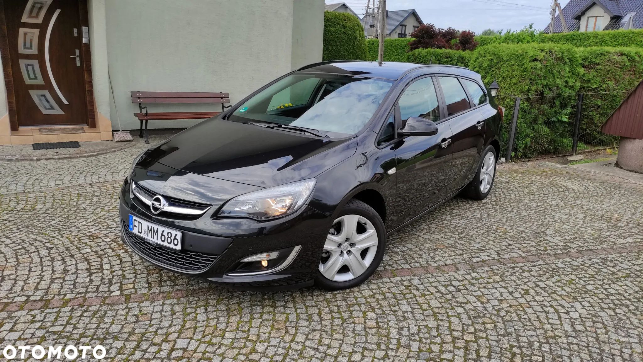 Opel Astra 1.4 Turbo Sports Tourer - 1