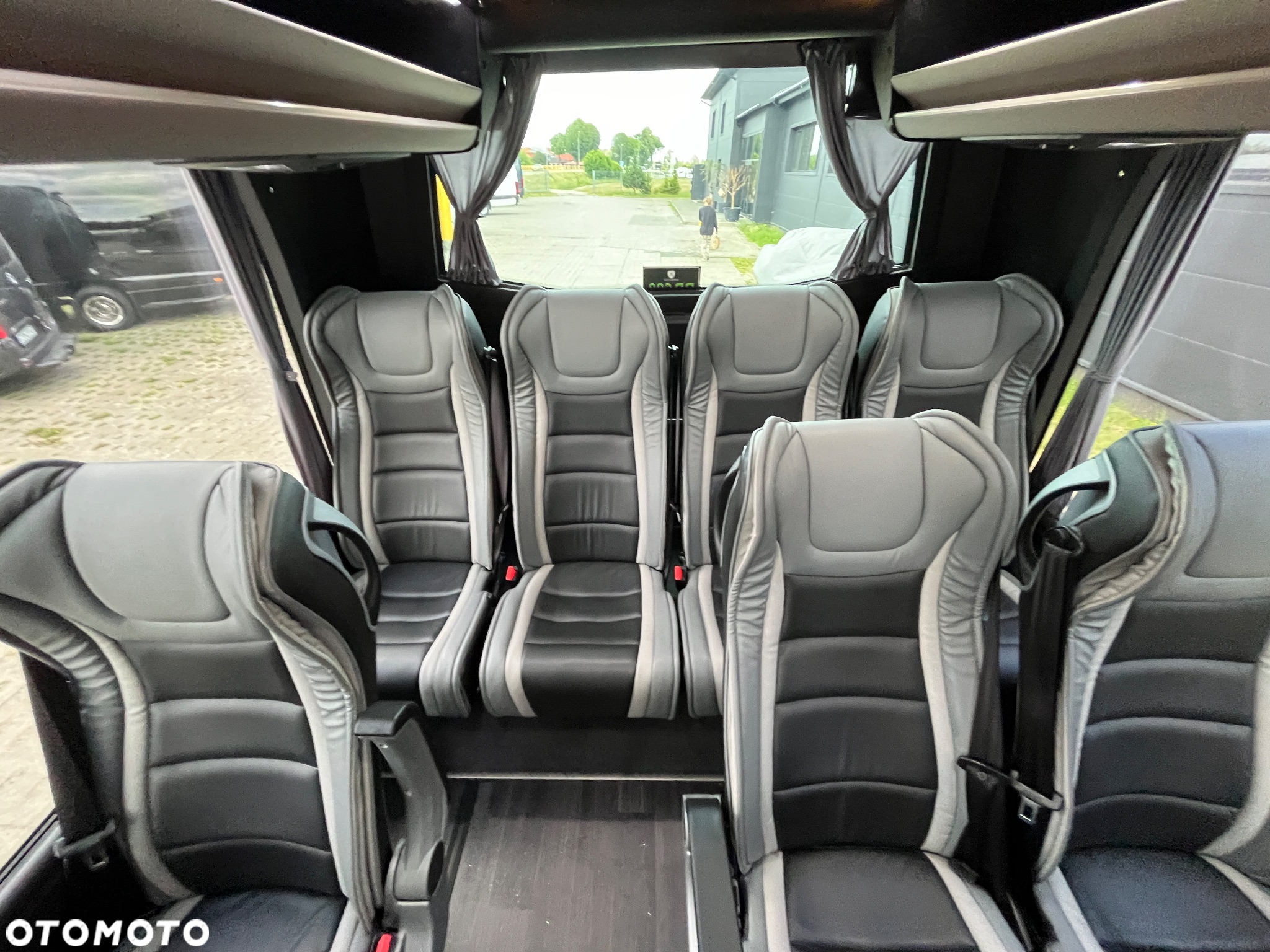 Mercedes-Benz Sprinter 519 - 23