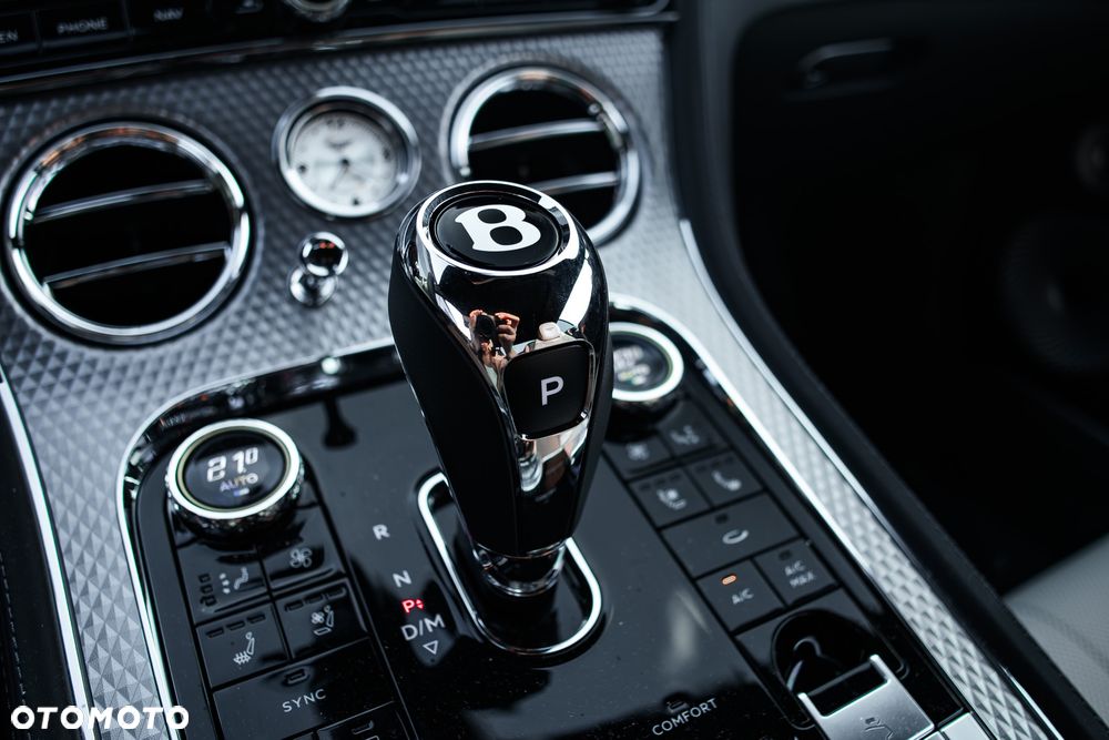 Bentley Continental GT V8 Mulliner - 38