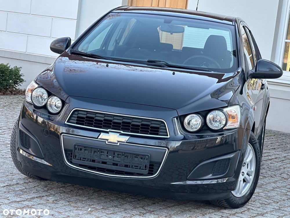 Chevrolet Aveo 1.4 16V Base - 8