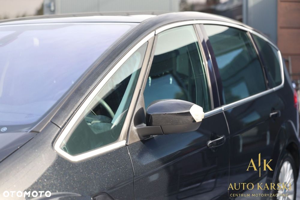 Ford S-Max - 13