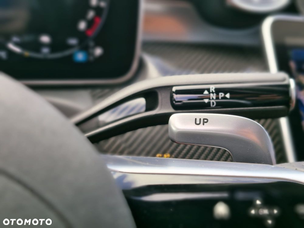 Mercedes-Benz Klasa C AMG 63 S E Performance PHEV 4-Matic - 24