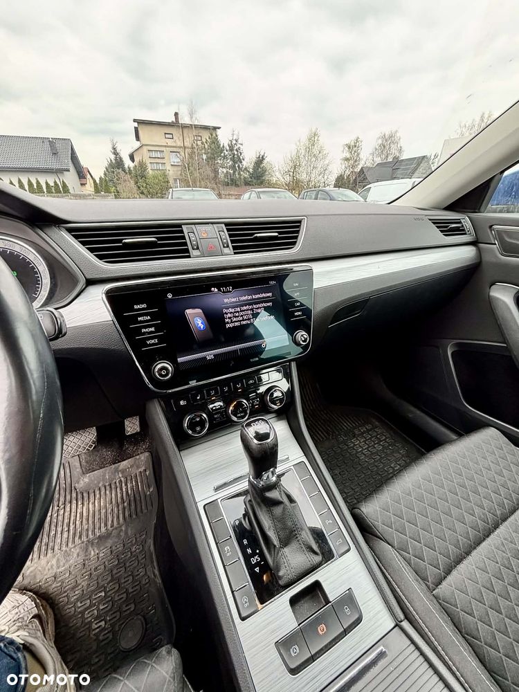 Skoda Superb 2.0 TDI SCR Style DSG - 10