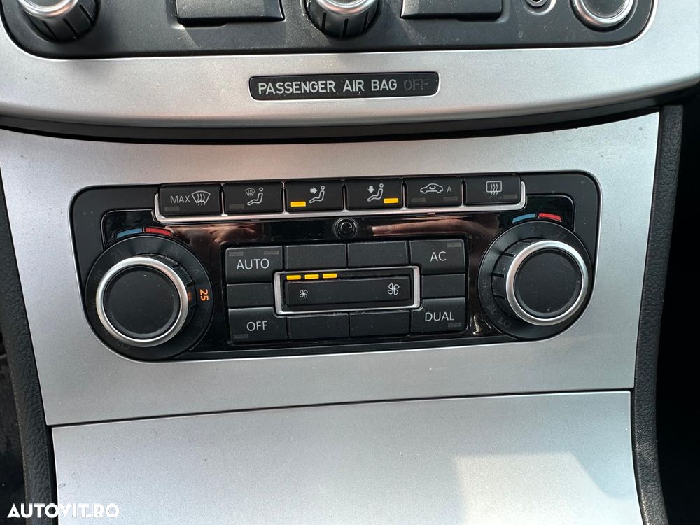 Volkswagen Passat - 18