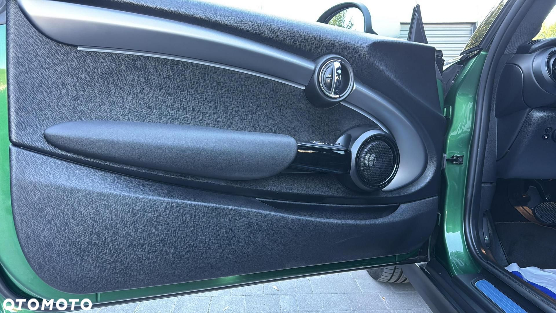 MINI Cooper SE Electric Trim - 12