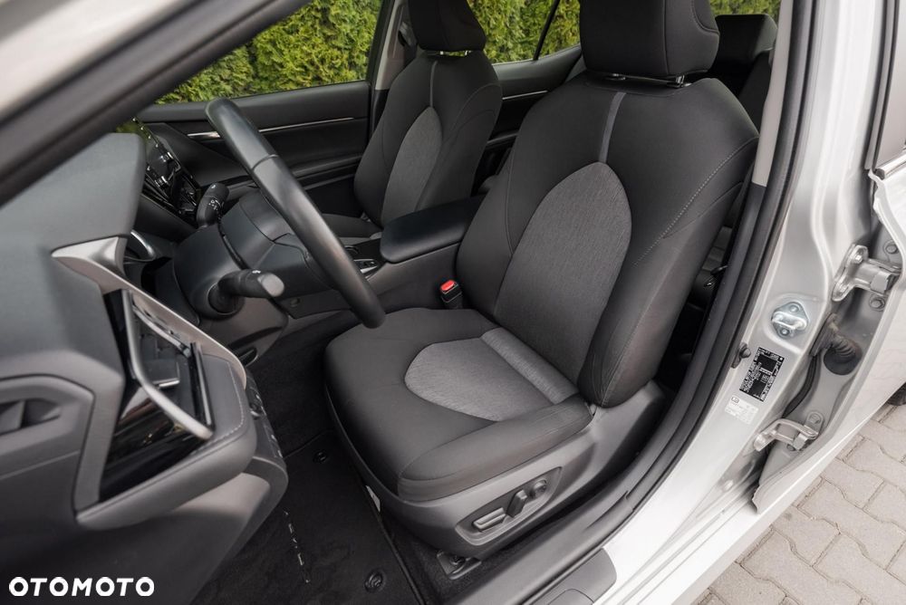 Toyota Camry 2.5 Hybrid Comfort CVT - 13