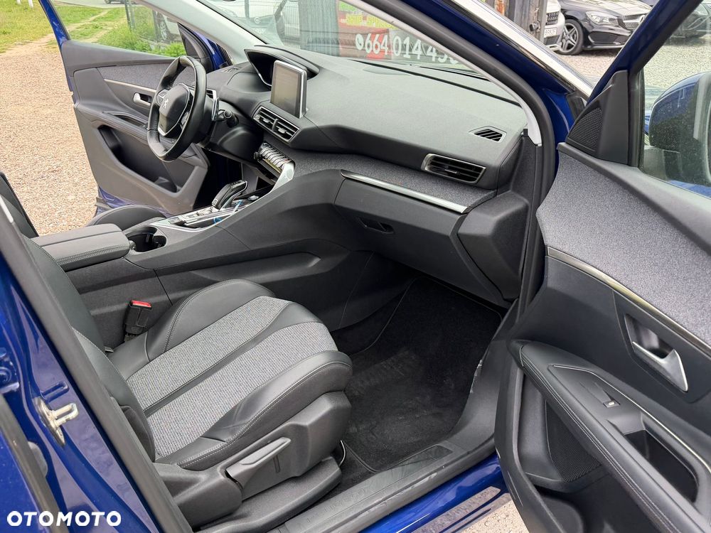 Peugeot 3008 1.6 PureTech GPF Active S&S EAT8 - 12