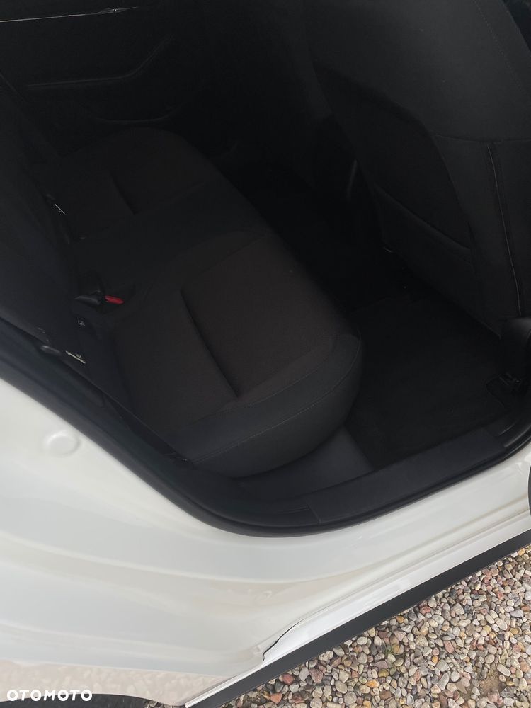 Mazda 3 - 17