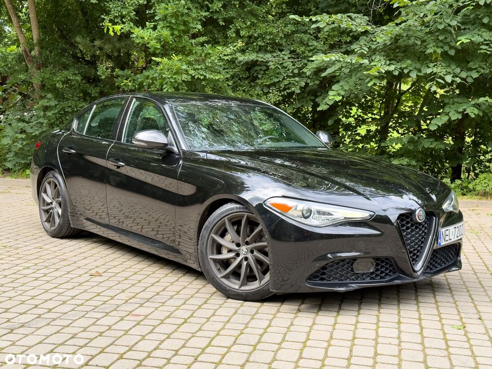 Alfa Romeo Giulia - 16