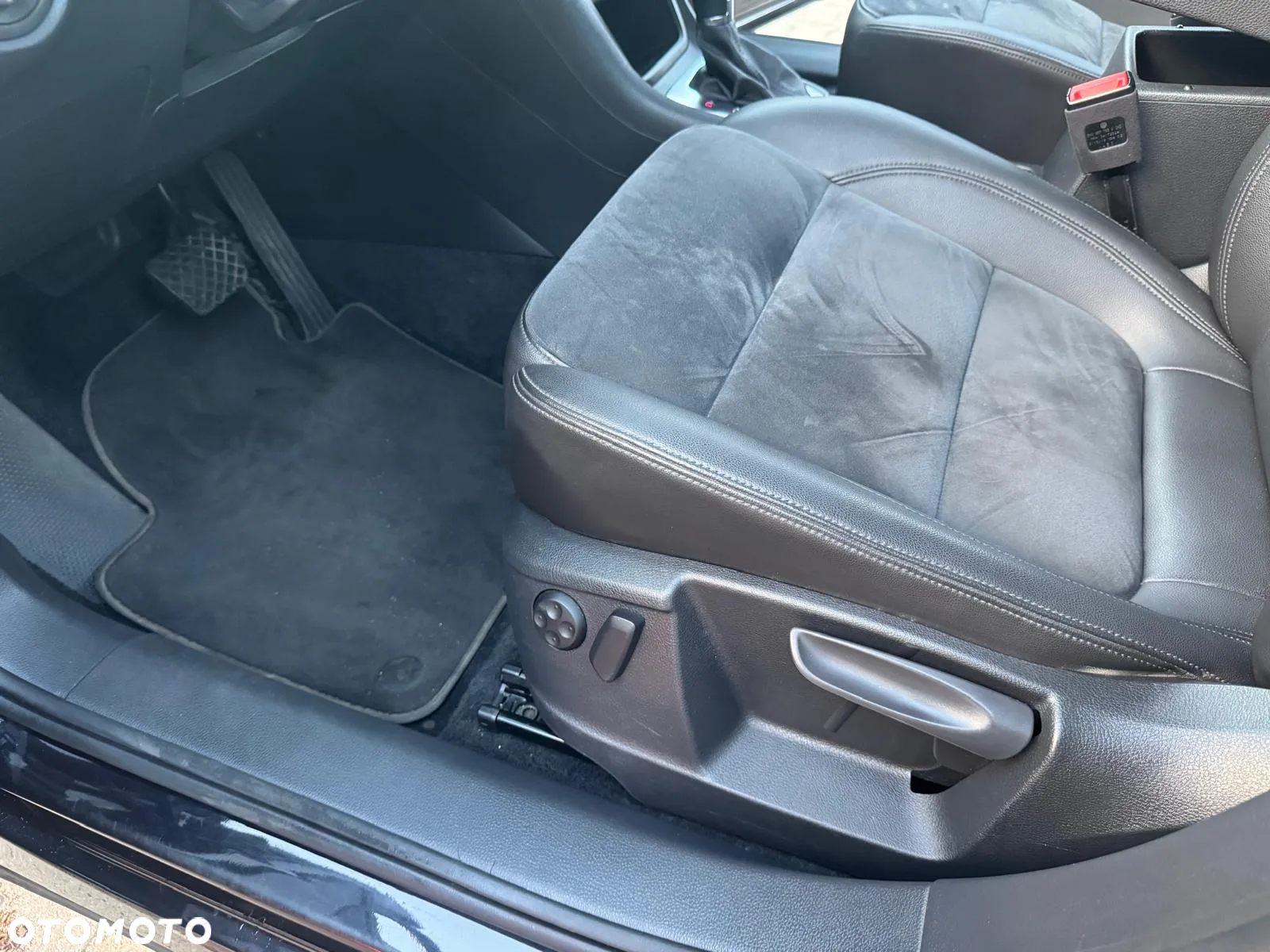 Volkswagen Sharan - 11