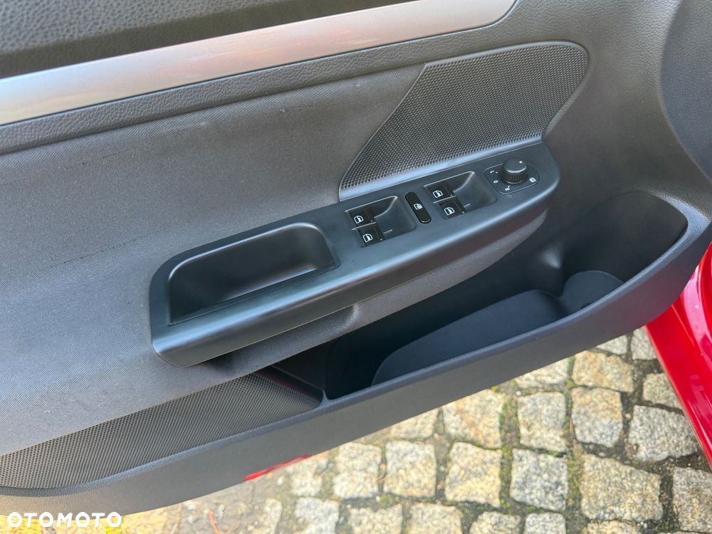Volkswagen Golf 1.6 Comfortline - 9