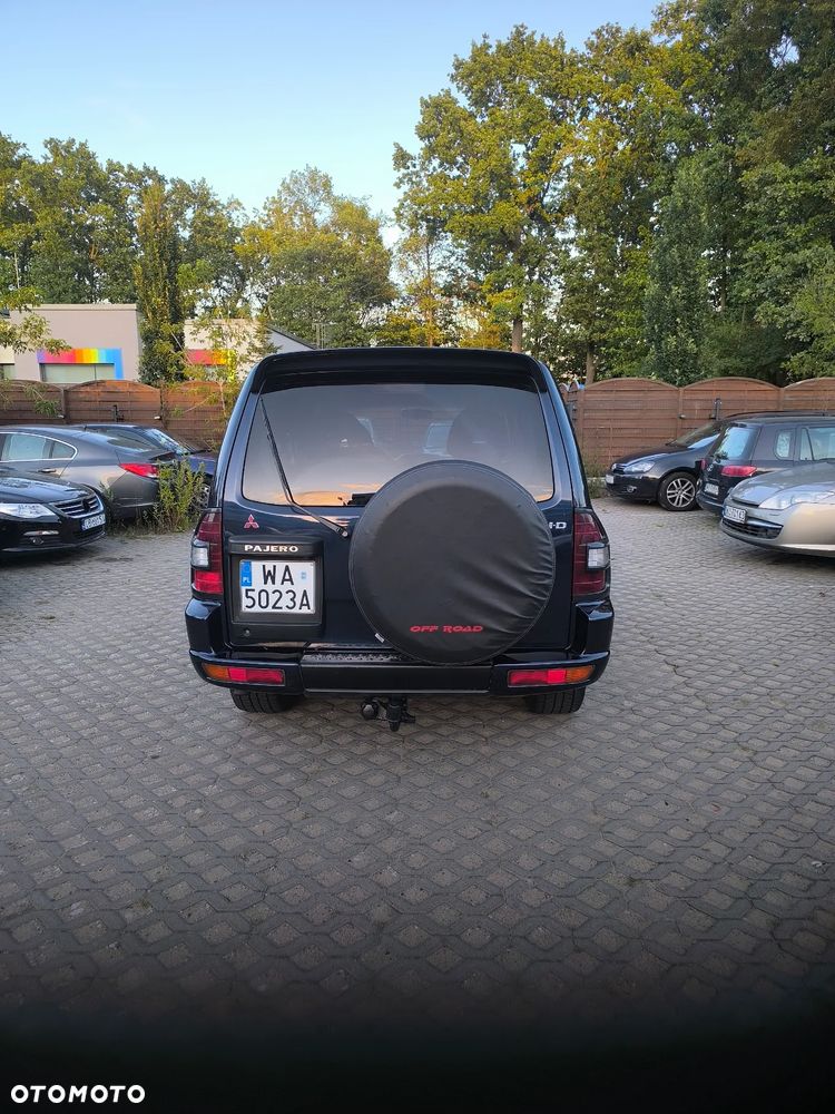 Mitsubishi Pajero - 5