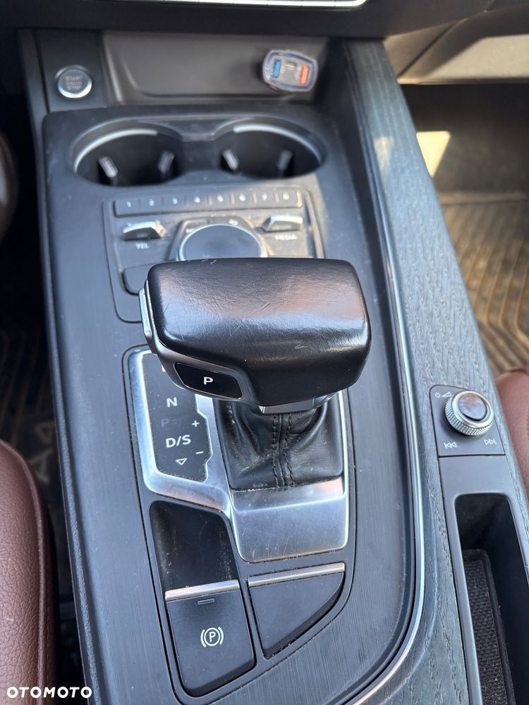 Audi A4 Limousine - 11