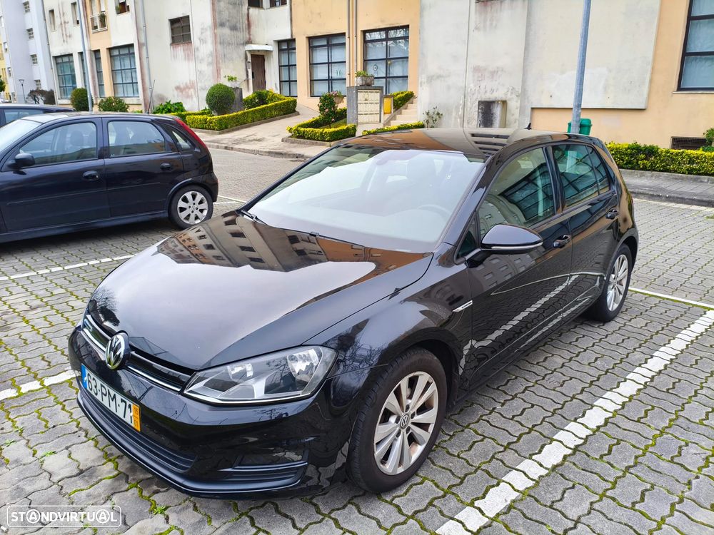 VW Golf 1.6 TDi BlueMotion Confortline - 2