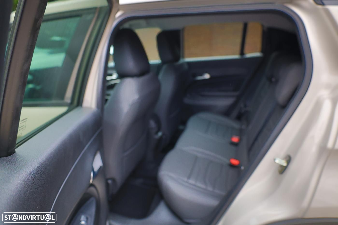 Jeep Avenger 1.2 GSE T3 Summit - 8