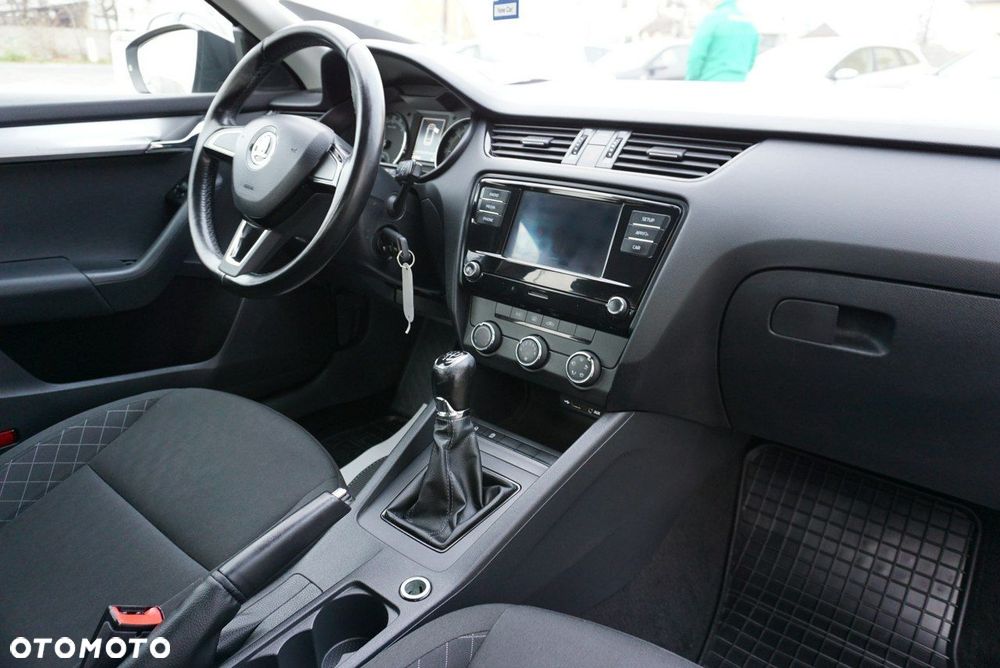 Skoda Octavia - 23