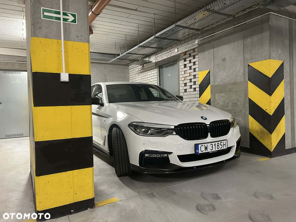 BMW Seria 5 520d xDrive - 4