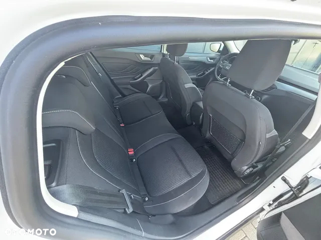 Ford Focus 1.5 EcoBlue Connected - 18