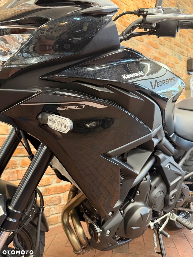 Kawasaki Versys 650 - 21