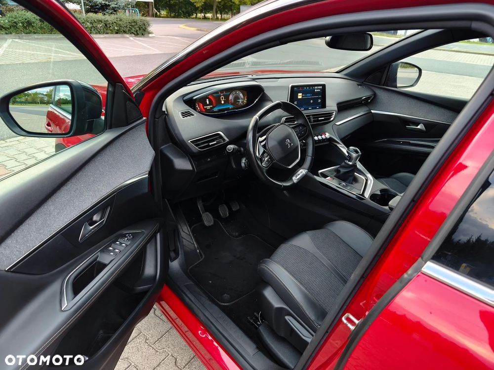 Peugeot 3008 1.5 BlueHDi GT S&S - 9