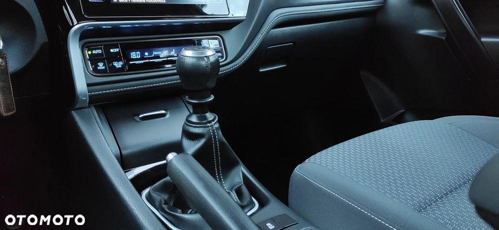 Toyota Corolla 1.6 Comfort - 39